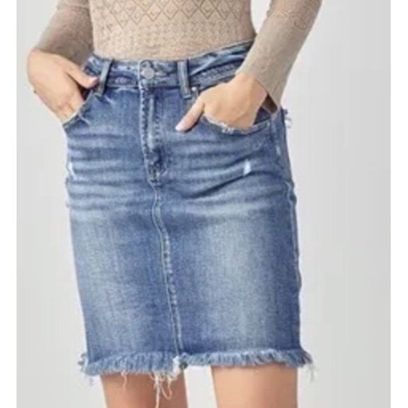 NWT RISEN JEANS Distressed Raw Frayed Edge Stretch Blue Denim Mini Skirt Sz 3X - Picture 4 of 12